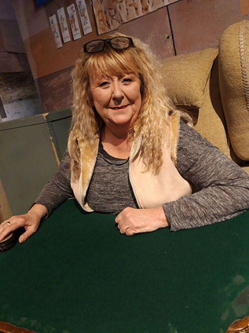 Della Hales