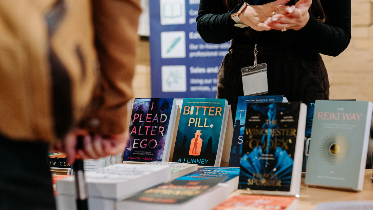 How Do Readers Pick Their Next Book? Exploring Book Discoverability